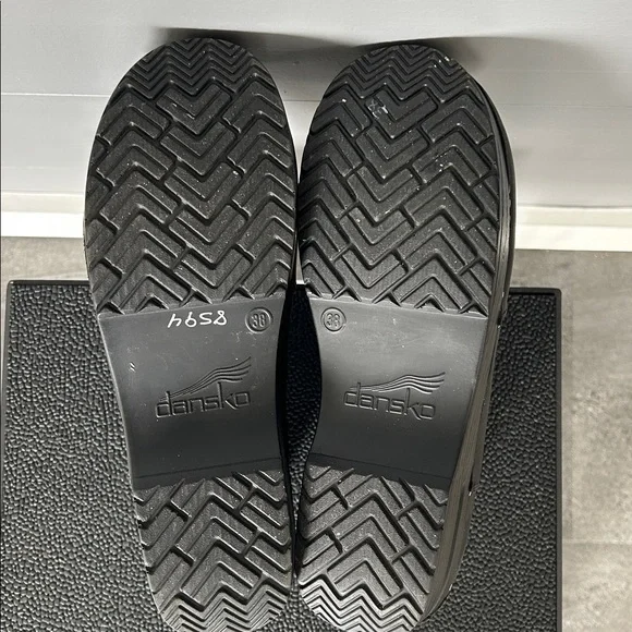 Danskos Frankie Black 38 - Picture 9 of 10